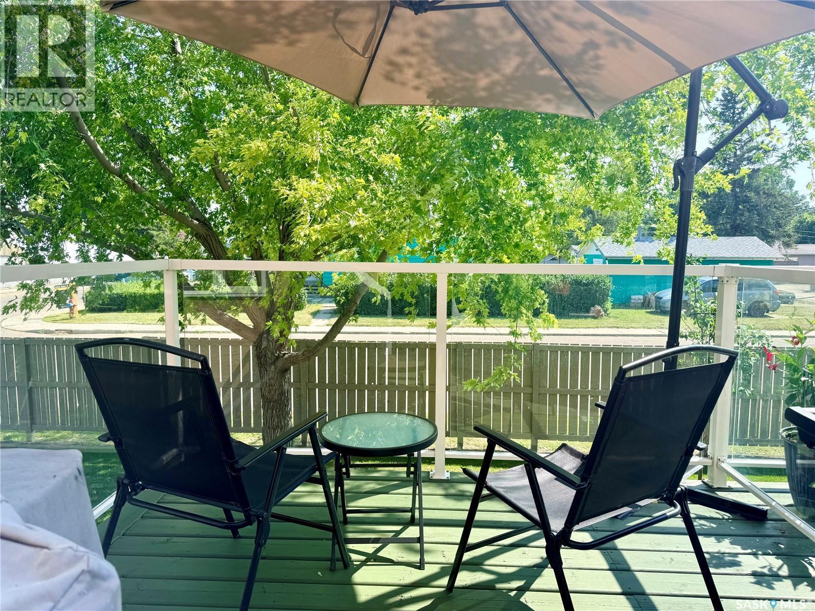 34 701 Mcintosh Street E, Swift Current, SK - Outdoor