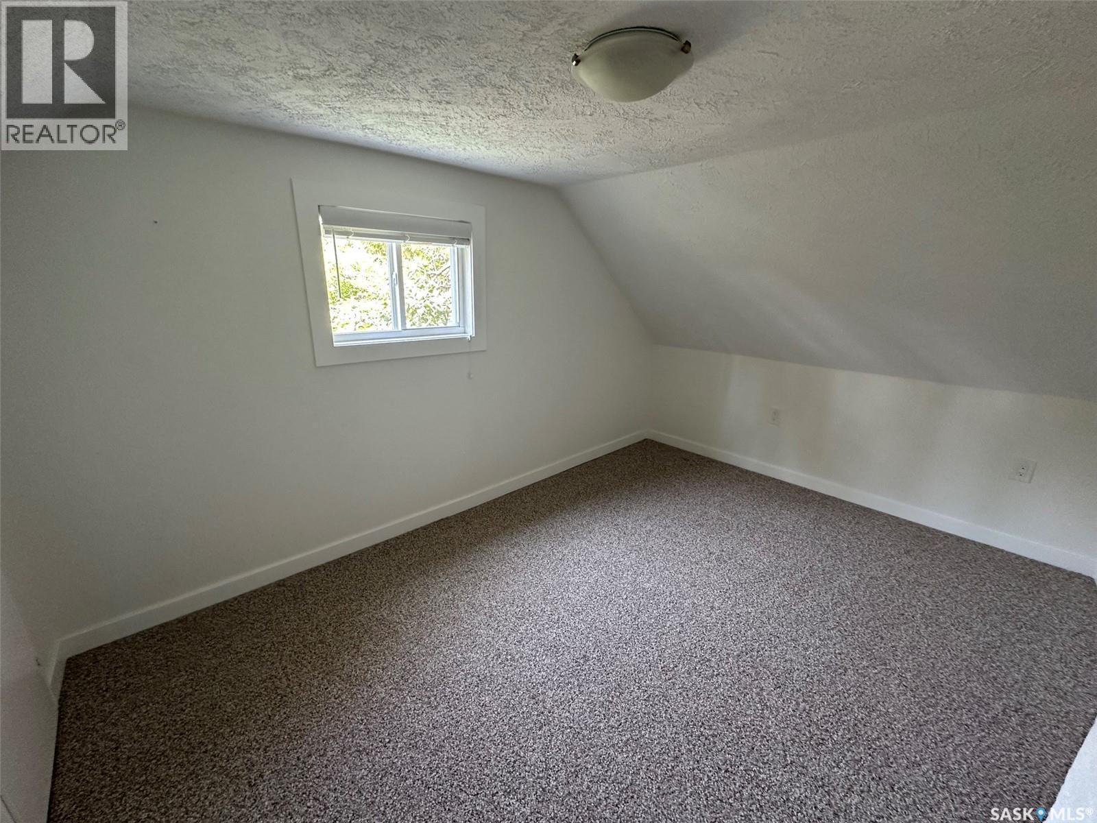 142 2Nd Avenue W, Central Butte, SK - Indoor Photo Showing Other Room