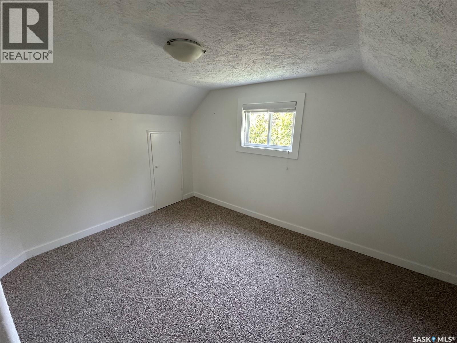 142 2Nd Avenue W, Central Butte, SK - Indoor Photo Showing Other Room