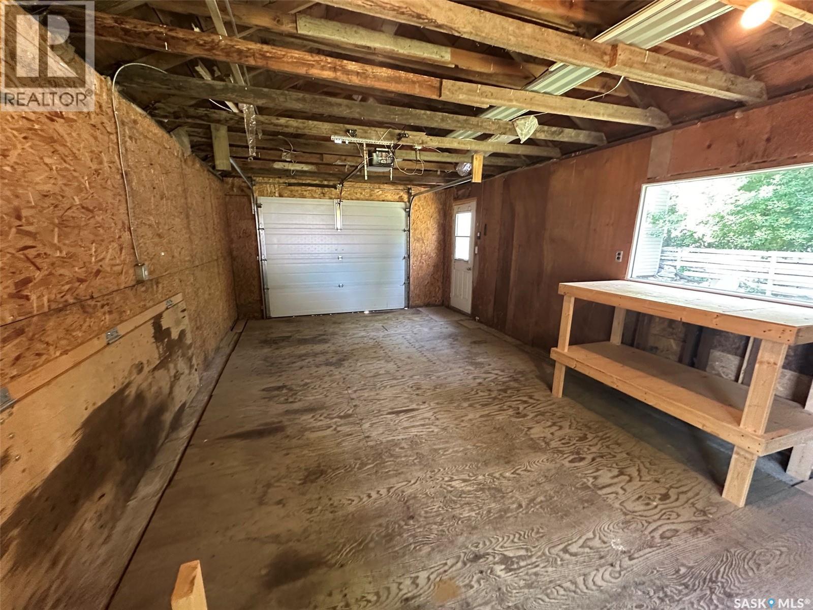 142 2Nd Avenue W, Central Butte, SK - Indoor Photo Showing Basement