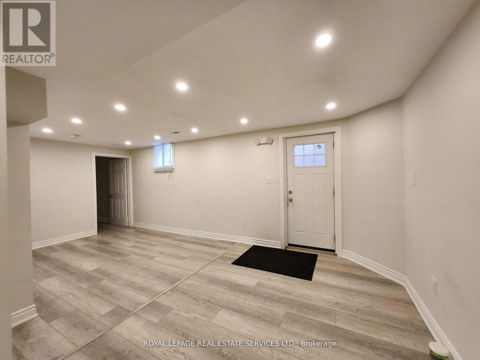 1447 Santa Rosa Court, Mississauga, ON - Indoor Photo Showing Basement