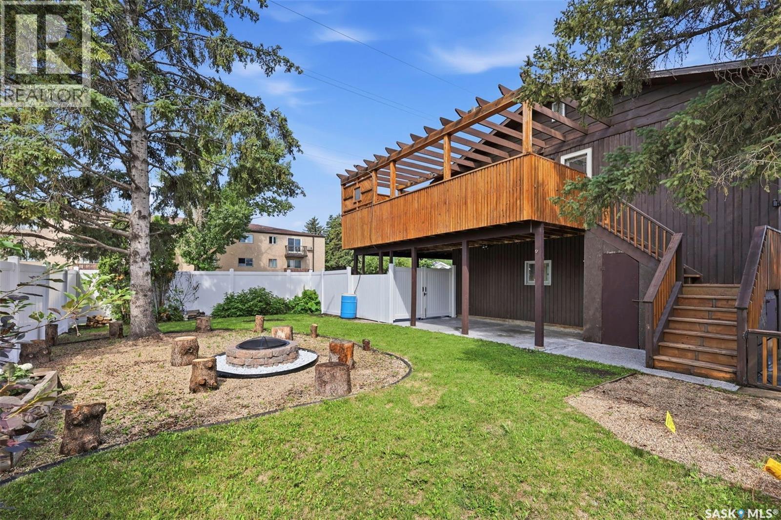 65 Rennie Place, Saskatoon, SK - Outdoor