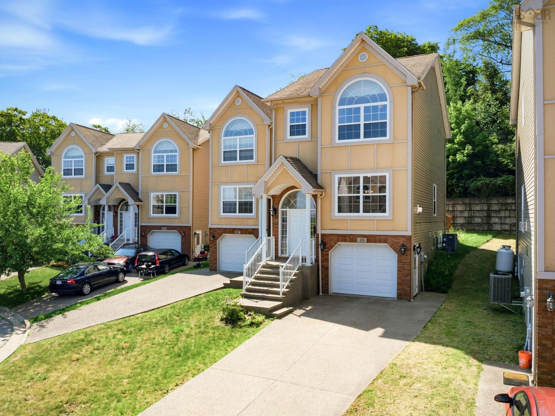 25 Four Mile Lane, Halifax, NS - Outdoor With Facade