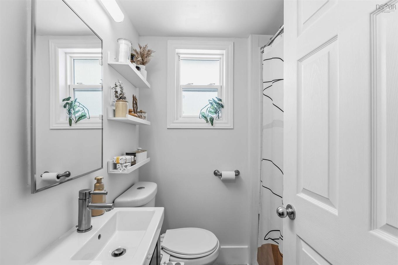 311 Stannus Street, Windsor, NS - Indoor