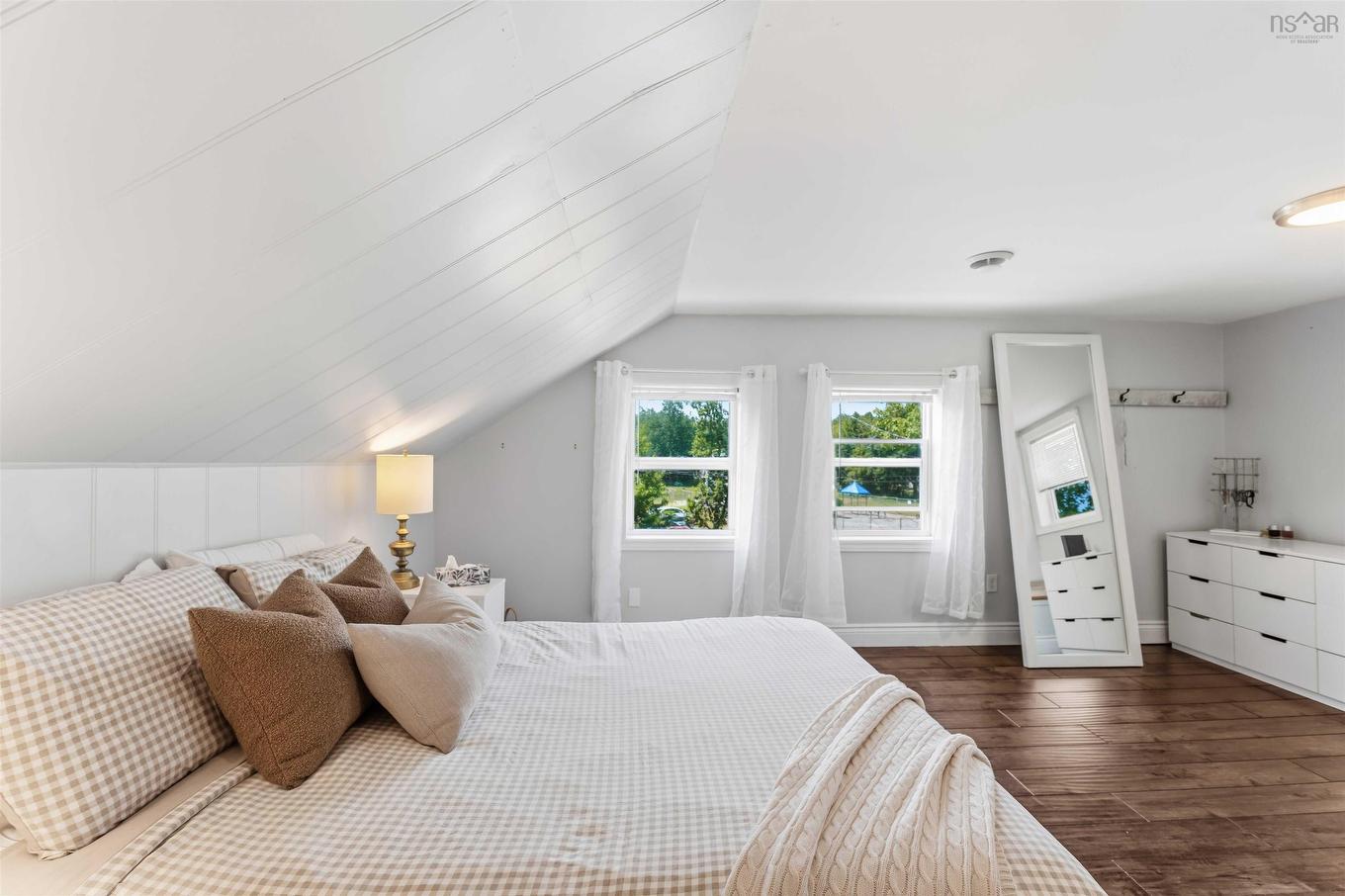311 Stannus Street, Windsor, NS - Indoor Photo Showing Bedroom