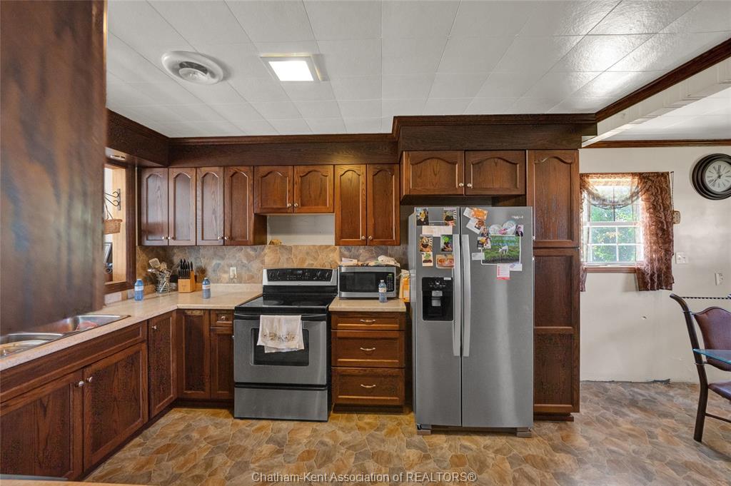 5468 Queens Line, Tilbury, ON