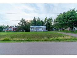 23 Water ST Dorchester, NB E4K 3A2