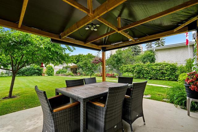 222 Stuart Ave, Winnipeg, MB - Outdoor With Deck Patio Veranda With Exterior