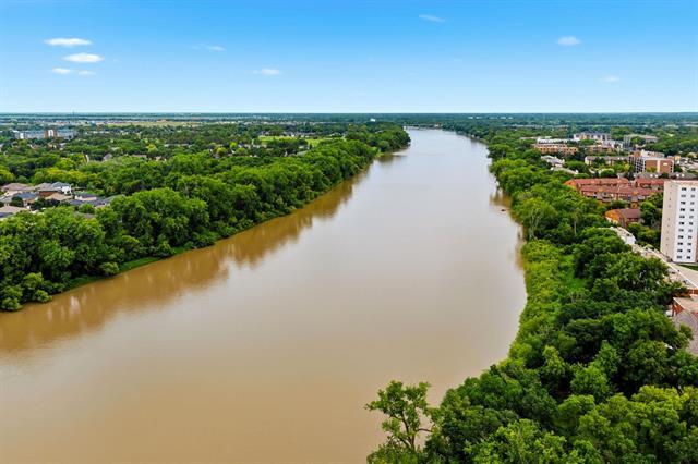 222 Stuart Ave, Winnipeg, MB - Outdoor With Body Of Water With View