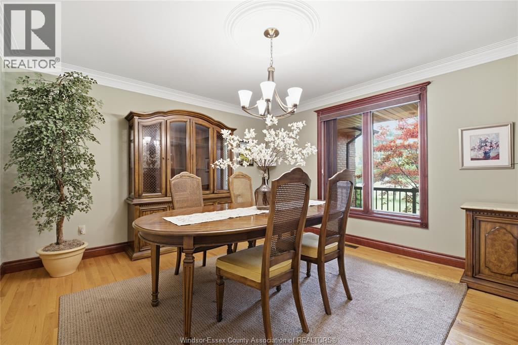 2073 Lesperance Road, Tecumseh, ON - Indoor Photo Showing Dining Room