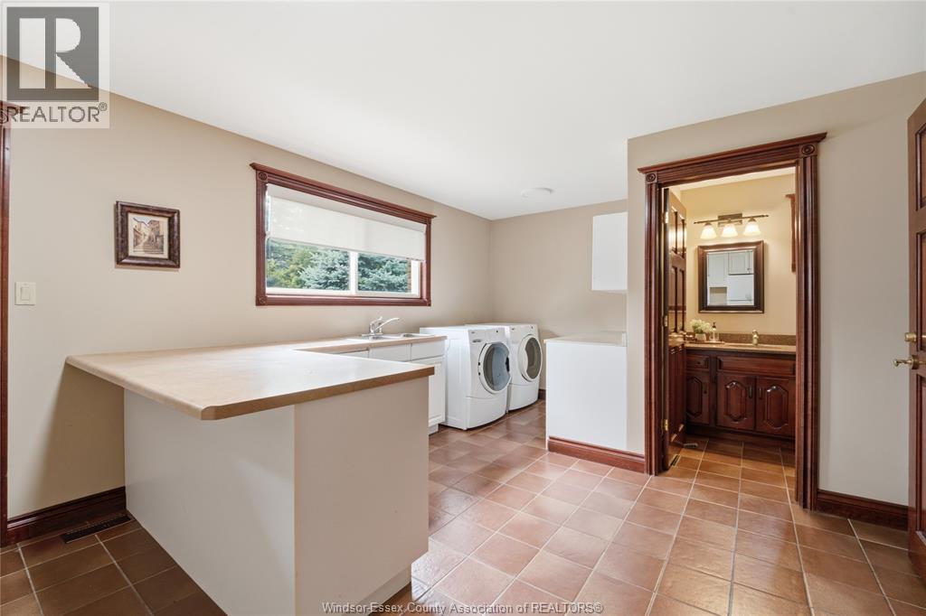 2073 Lesperance Road, Tecumseh, ON - Indoor