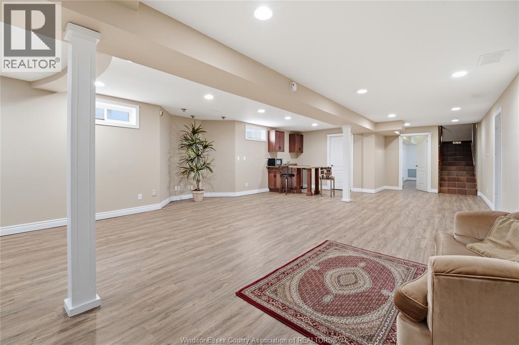 2073 Lesperance Road, Tecumseh, ON - Indoor