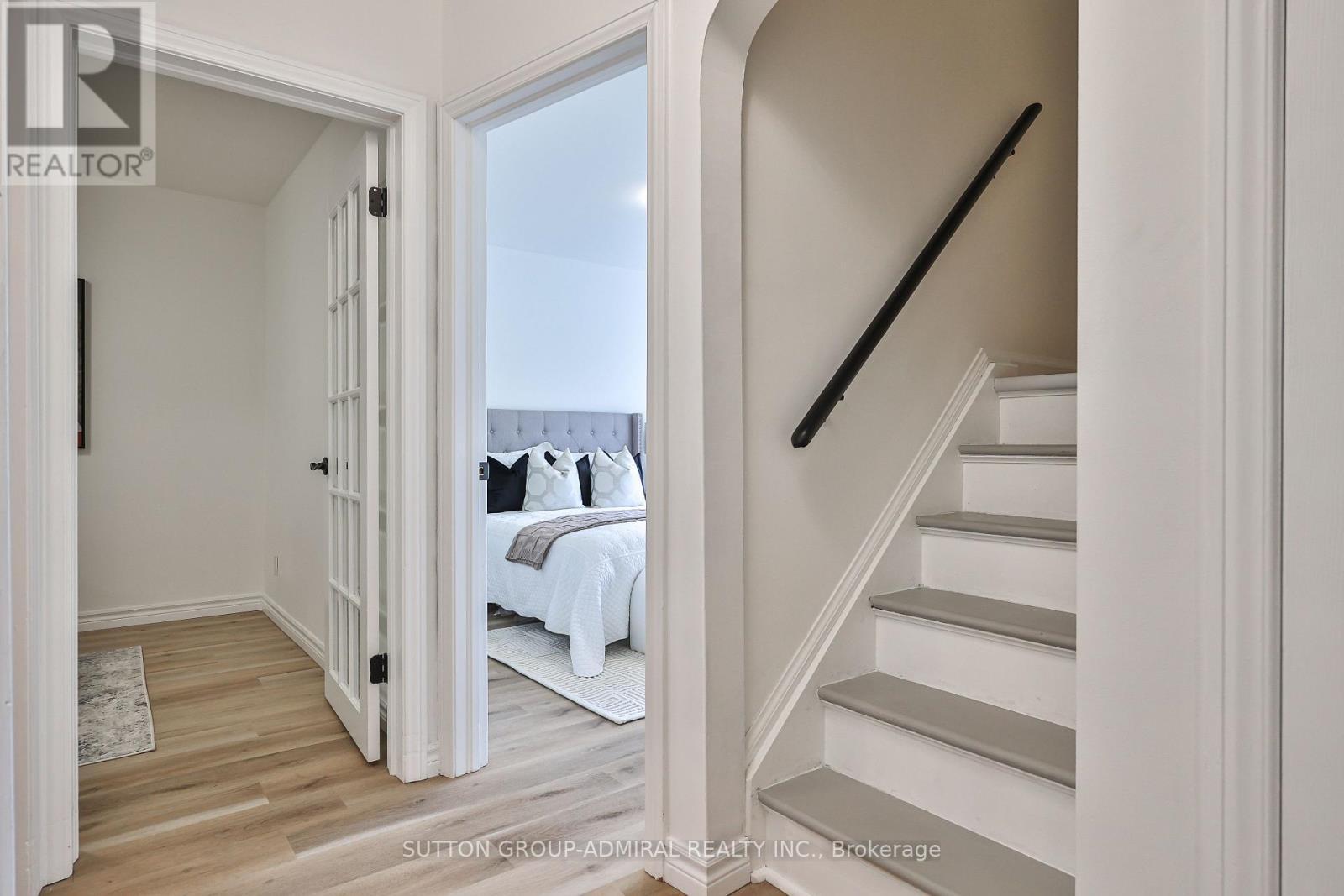 81 Yorkview Drive, Toronto, ON - Indoor Photo Showing Other Room