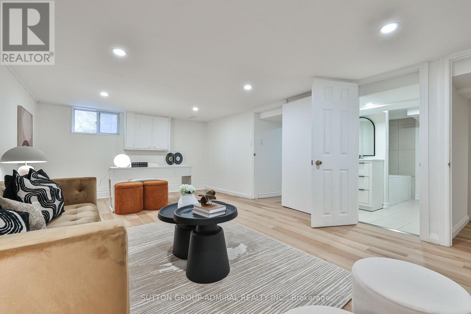 81 Yorkview Drive, Toronto, ON - Indoor