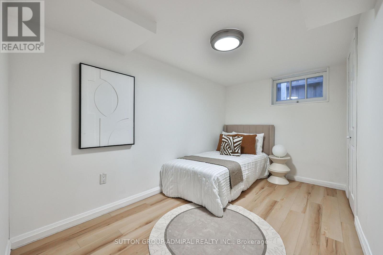 81 Yorkview Drive, Toronto, ON - Indoor Photo Showing Bedroom
