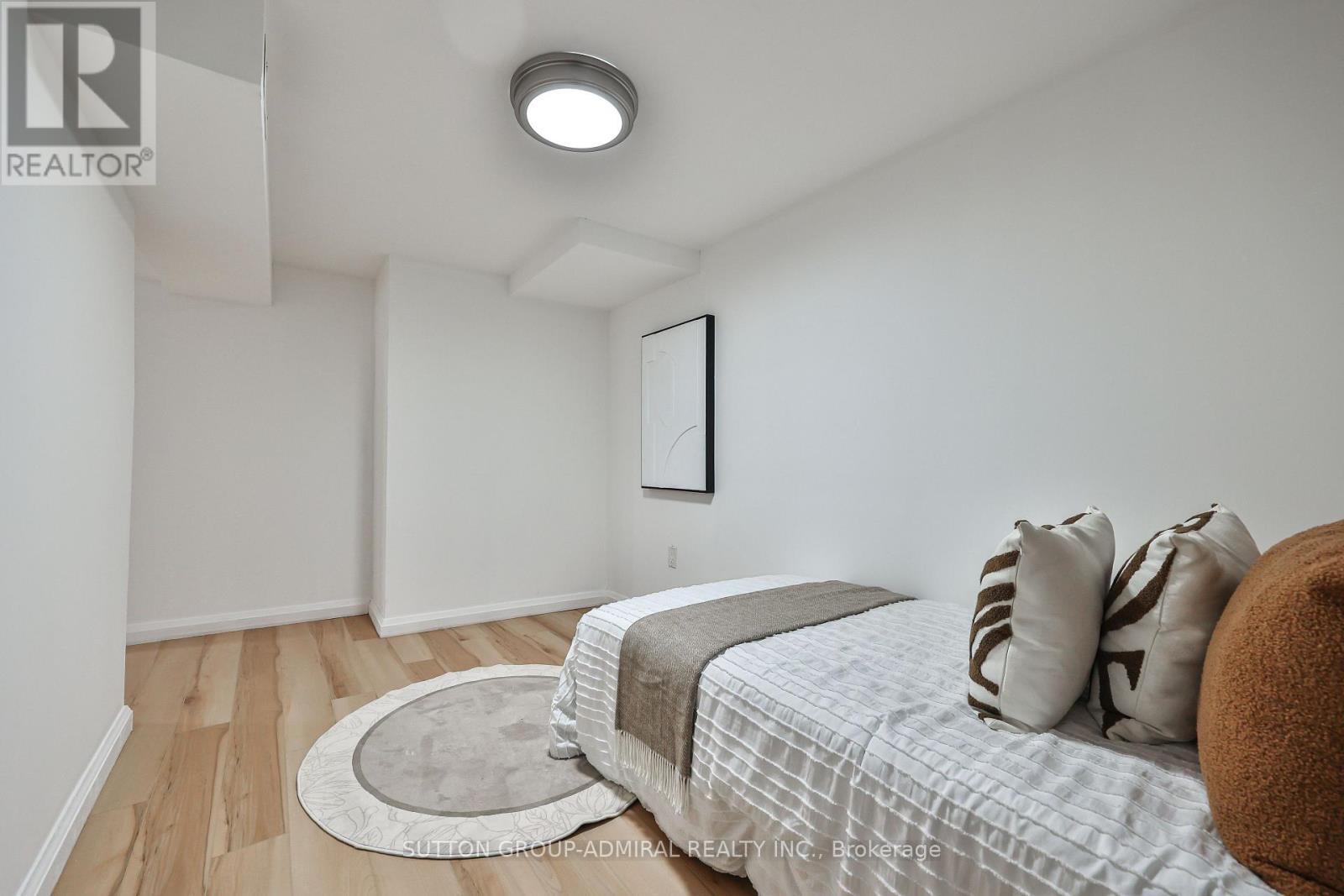 81 Yorkview Drive, Toronto, ON - Indoor Photo Showing Bedroom