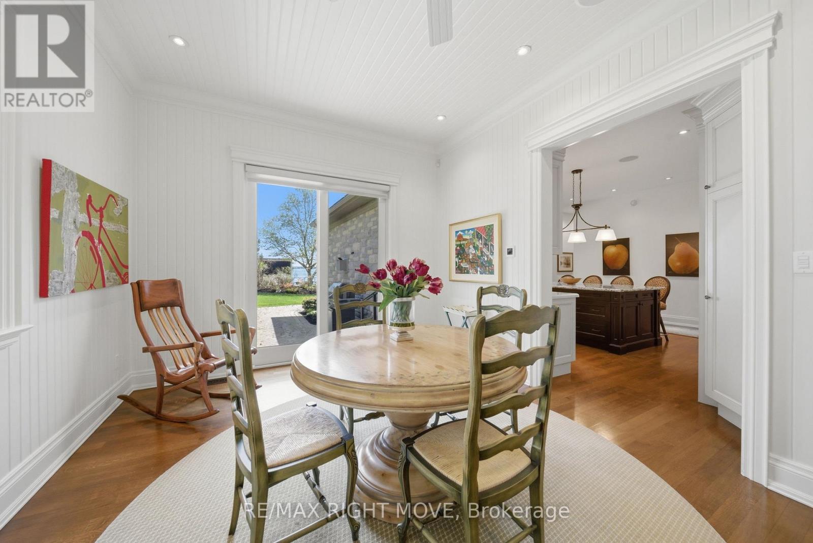 28 Maple Drive, Orillia, ON - Indoor Photo Showing Dining Room