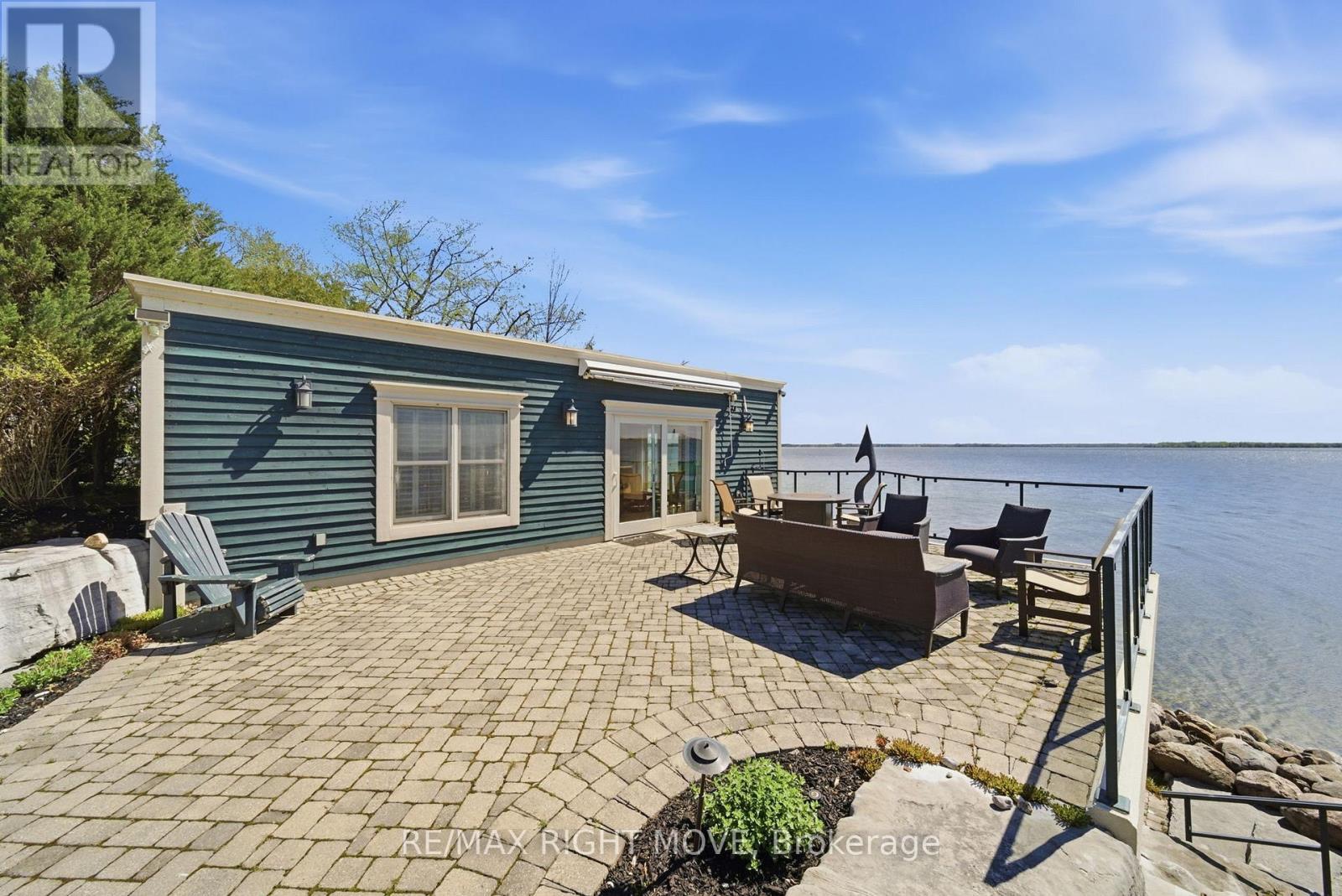 28 Maple Drive, Orillia, ON - Outdoor With Body Of Water