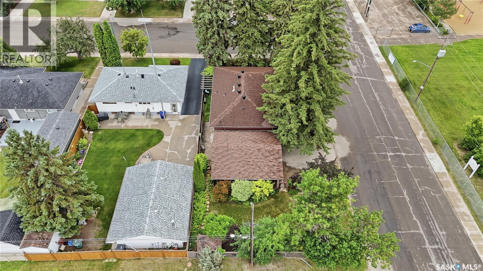 1601 Morgan Avenue, Saskatoon, SK - Outdoor