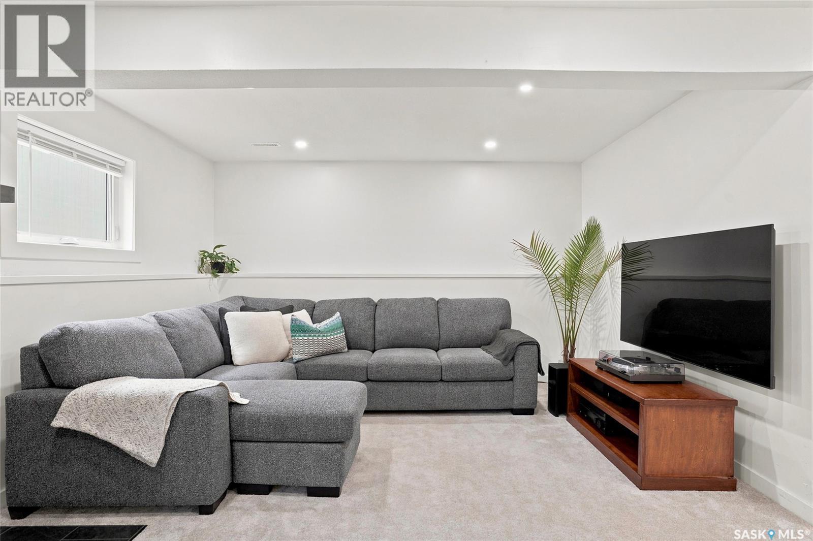 342 Haslam Crescent, Saskatoon, SK - Indoor