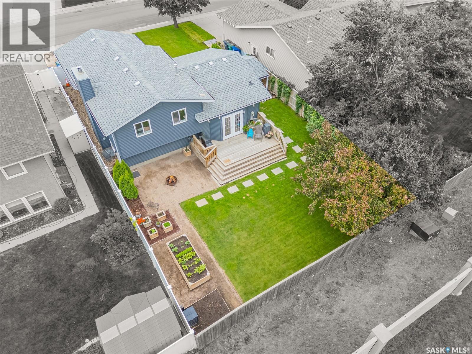 342 Haslam Crescent, Saskatoon, SK - Outdoor
