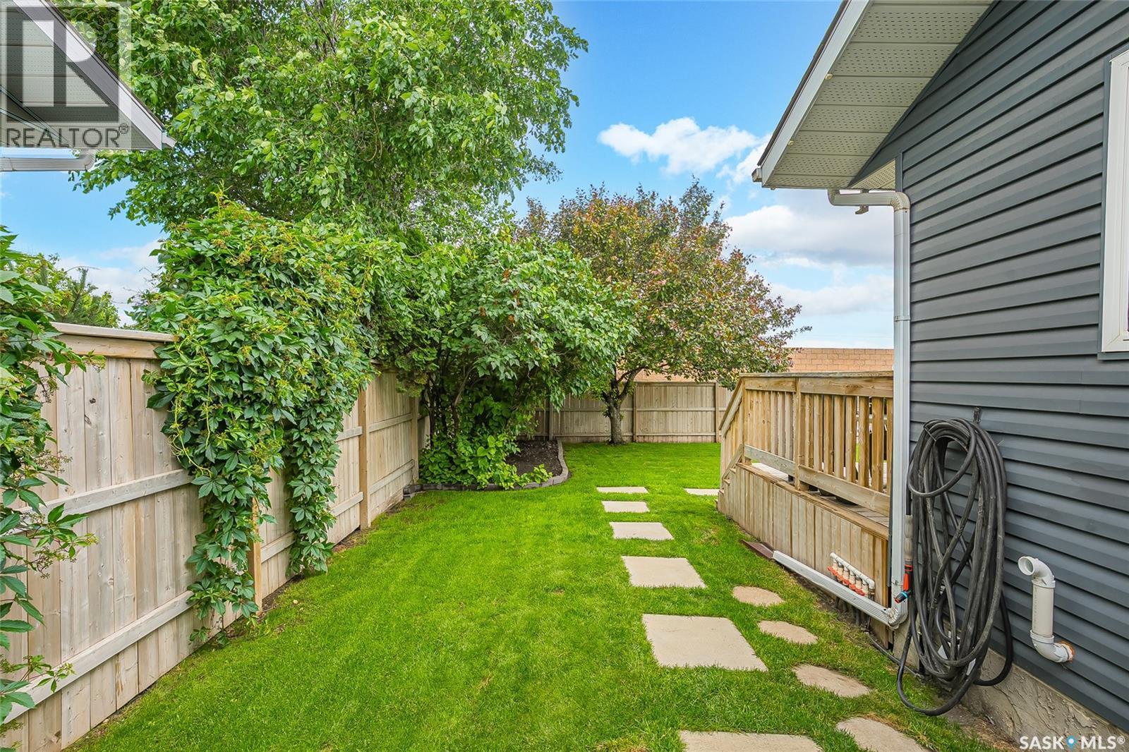 342 Haslam Crescent, Saskatoon, SK - Outdoor