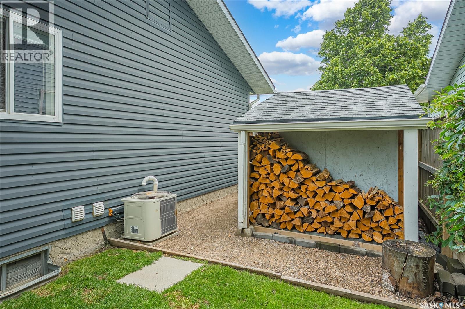 342 Haslam Crescent, Saskatoon, SK - Outdoor With Exterior