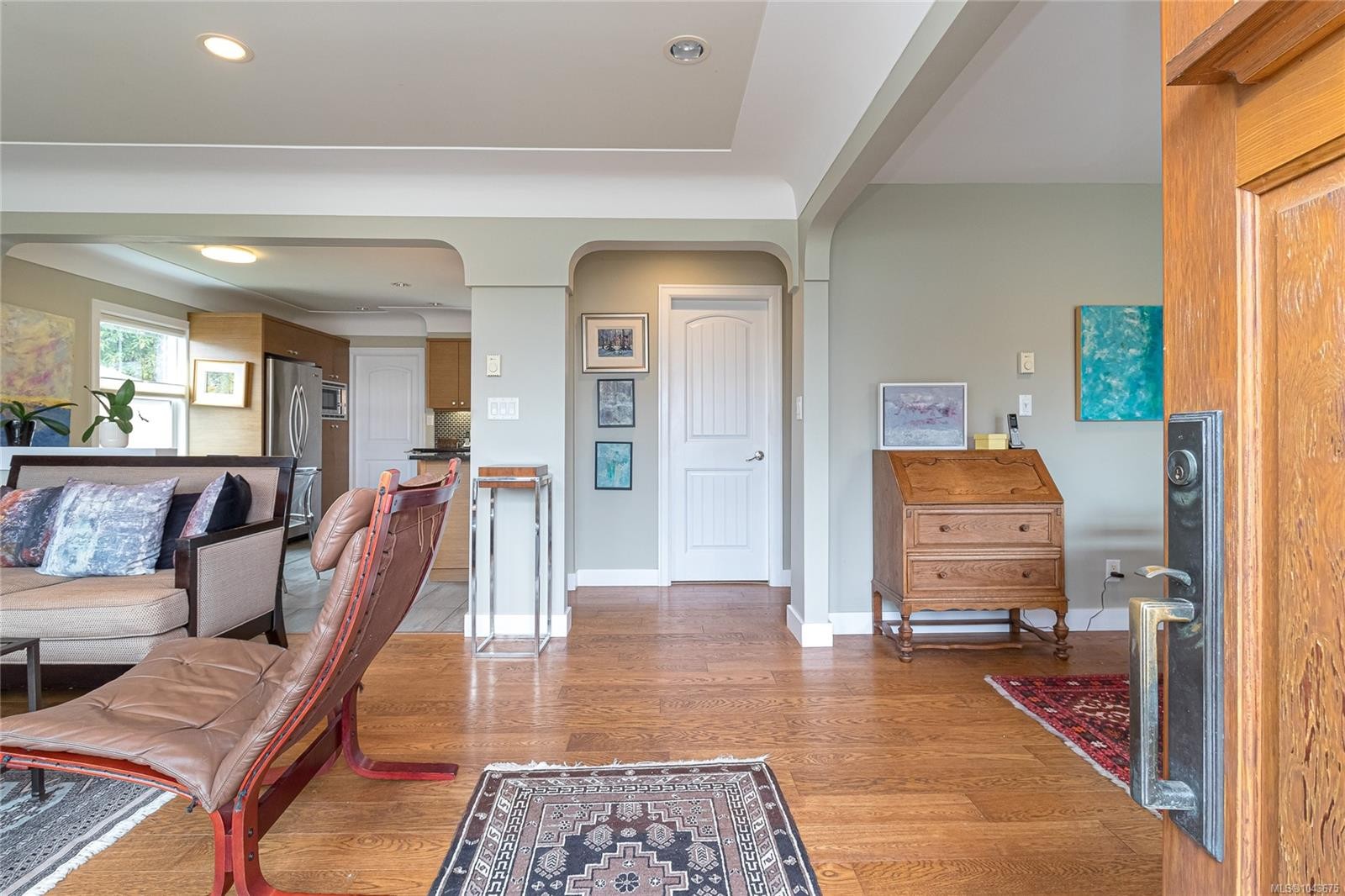 10107 Third St, Sidney, BC