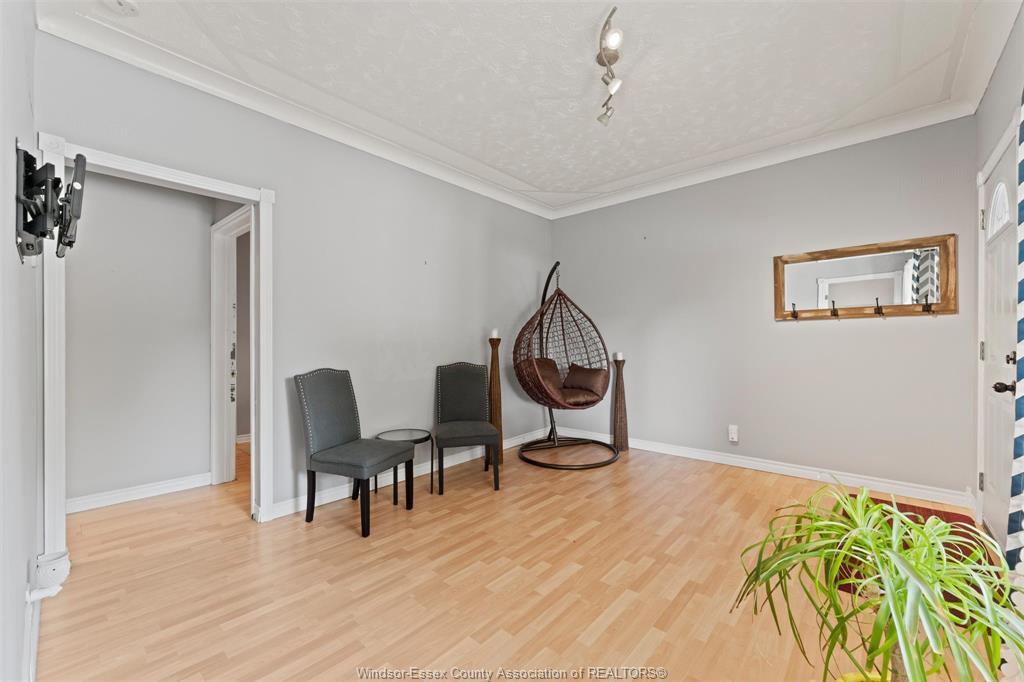 759 Glengarry Avenue, Windsor, ON - Indoor