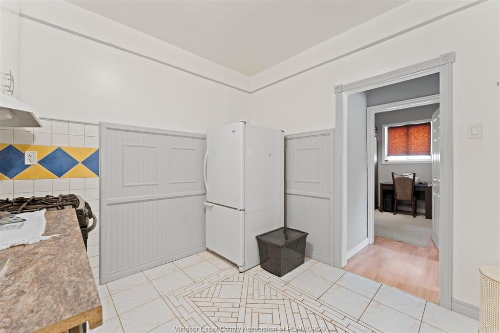 759 Glengarry Avenue, Windsor, ON - Indoor Photo Showing Other Room