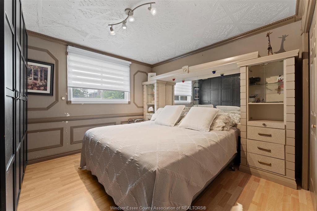 759 Glengarry Avenue, Windsor, ON - Indoor Photo Showing Bedroom