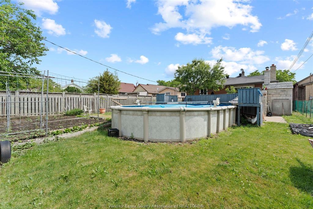 759 Glengarry Avenue, Windsor, ON - Outdoor With Above Ground Pool With Backyard