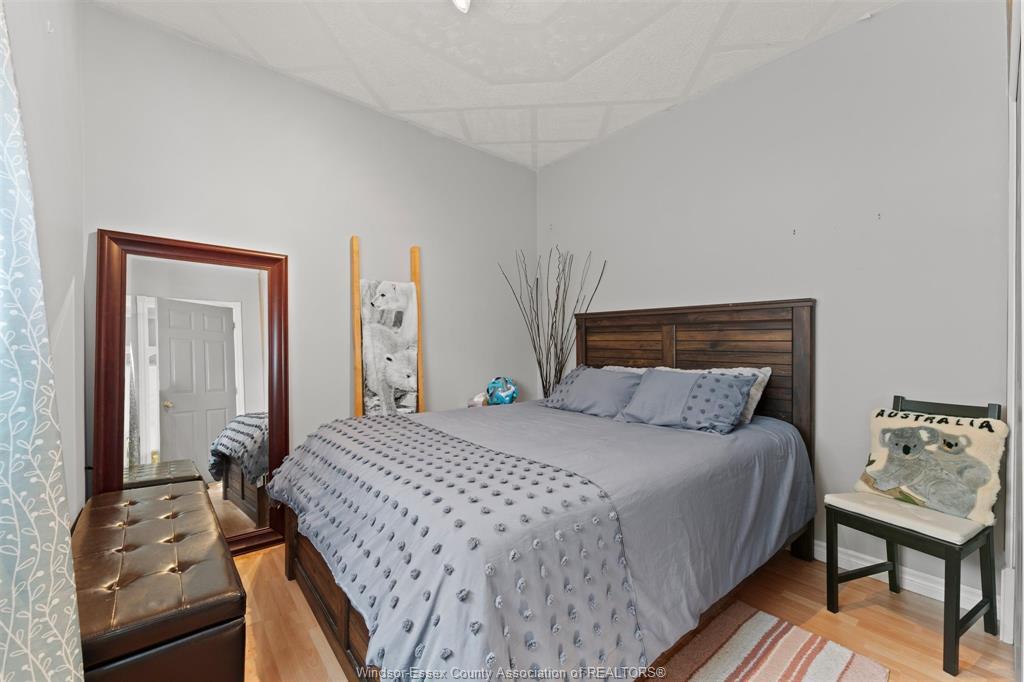 759 Glengarry Avenue, Windsor, ON - Indoor Photo Showing Bedroom
