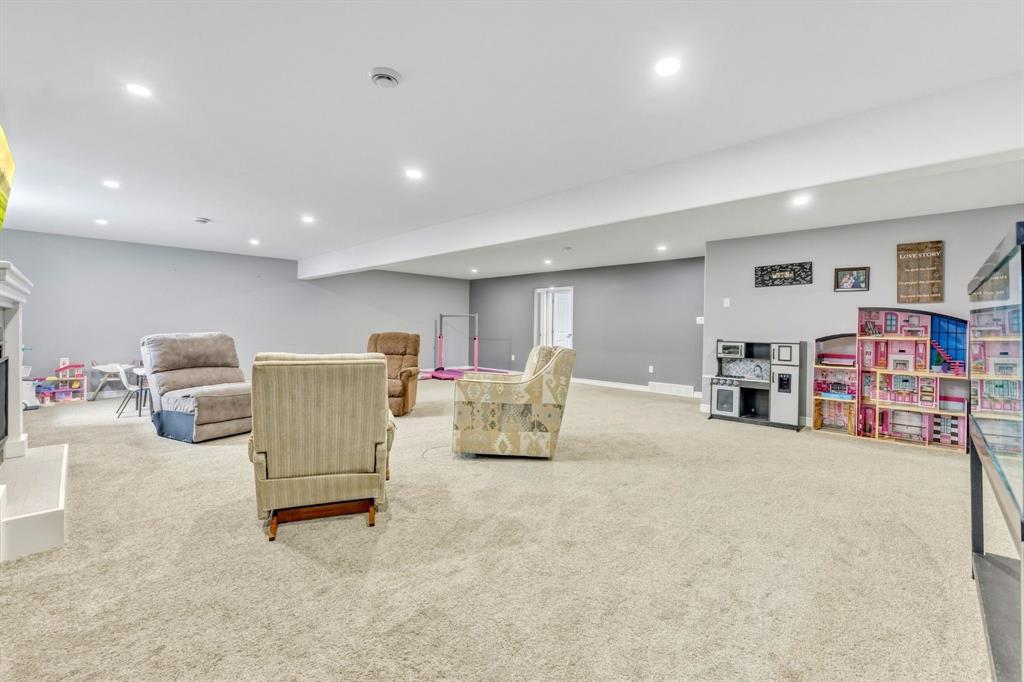 3960 Cullen Drive, Plympton-Wyoming, ON - Indoor