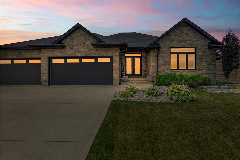 3960 Cullen Drive, Plympton-Wyoming, ON - Outdoor