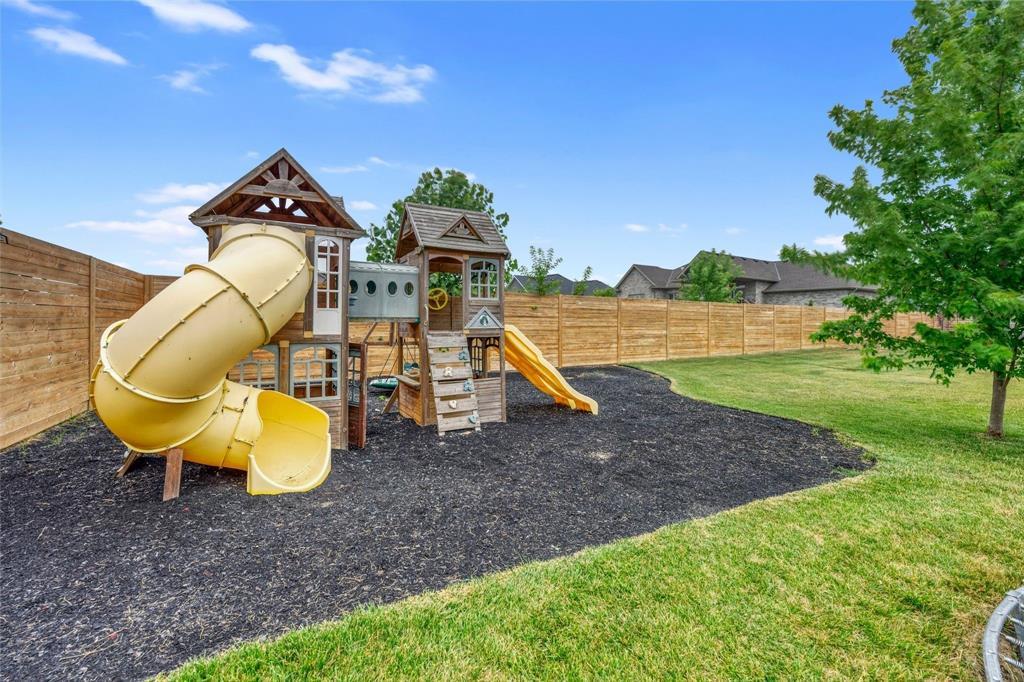 3960 Cullen Drive, Plympton-Wyoming, ON - Outdoor