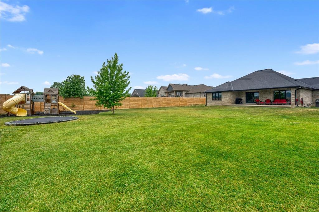 3960 Cullen Drive, Plympton-Wyoming, ON - Outdoor