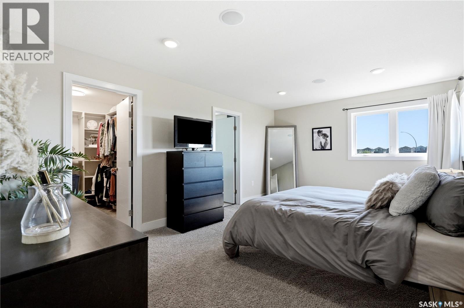 822 Werschner Court, Saskatoon, SK - Indoor Photo Showing Bedroom