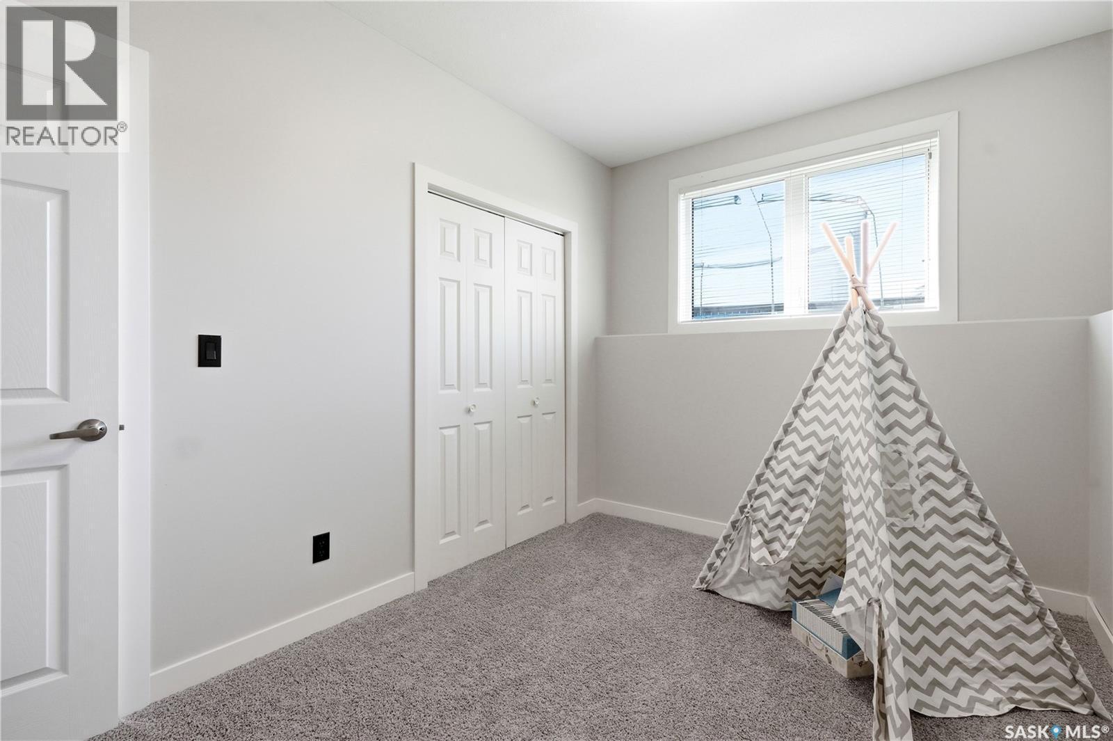 822 Werschner Court, Saskatoon, SK - Indoor