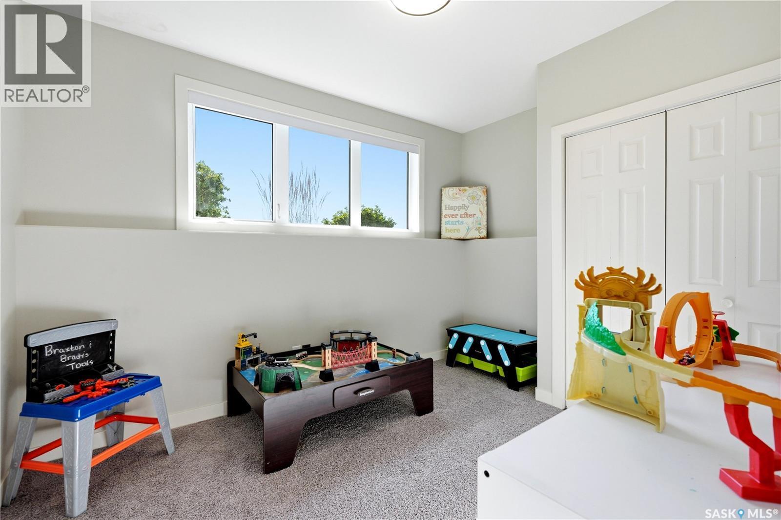 822 Werschner Court, Saskatoon, SK - Indoor