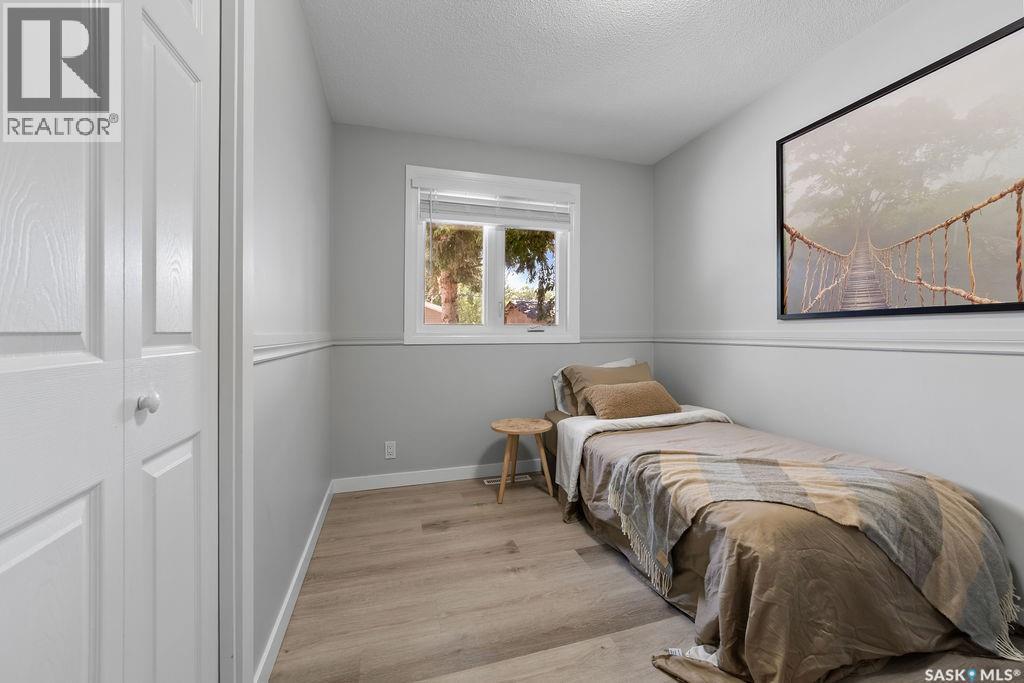 5309 1St Avenue, Regina, SK - Indoor Photo Showing Bedroom