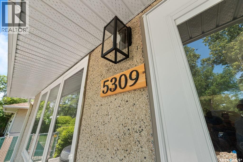 5309 1St Avenue, Regina, SK - Outdoor With Exterior