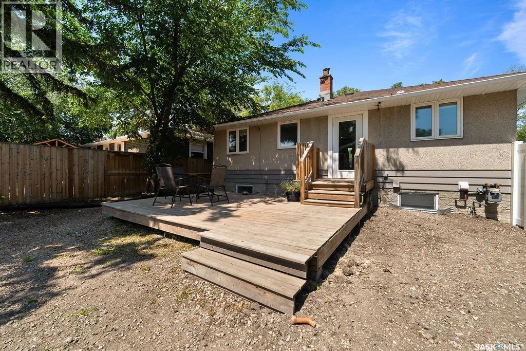 5309 1St Avenue, Regina, SK - Outdoor
