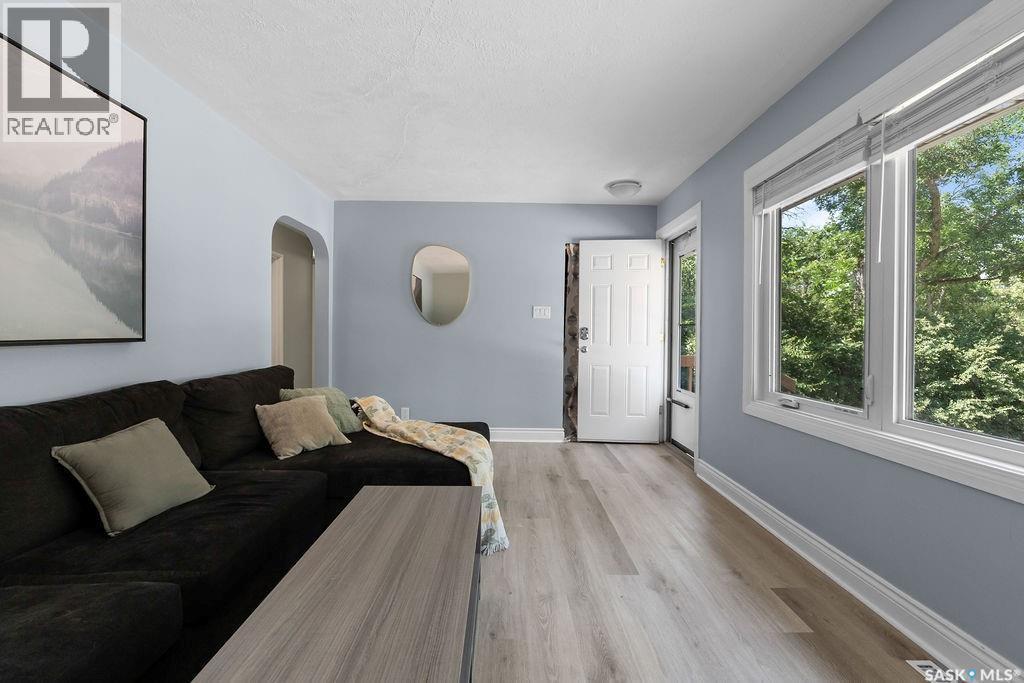 5309 1St Avenue, Regina, SK - Indoor