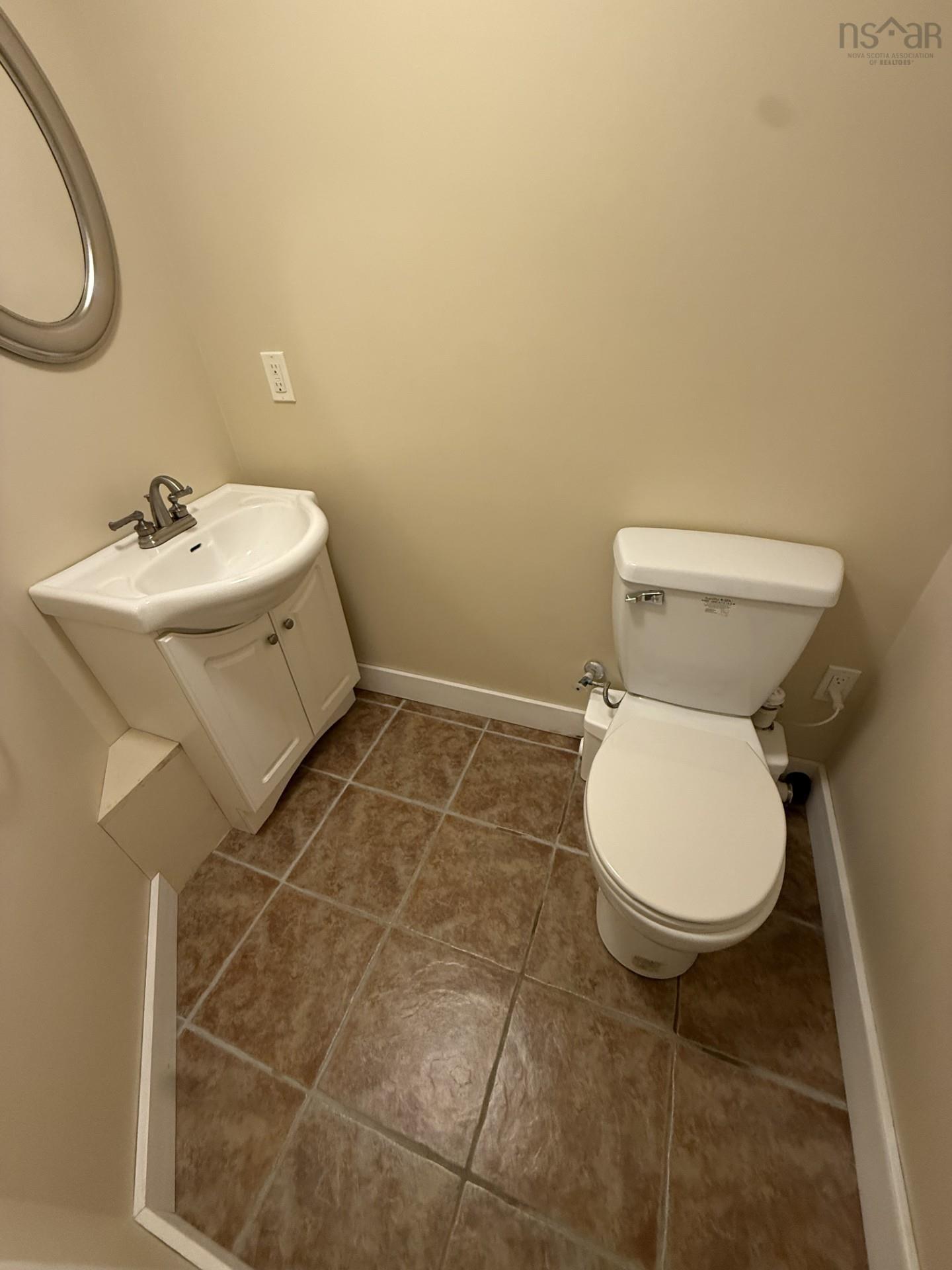 65 Macdonald Street, Antigonish, N.S., Antigonish, NS - Indoor Photo Showing Bathroom