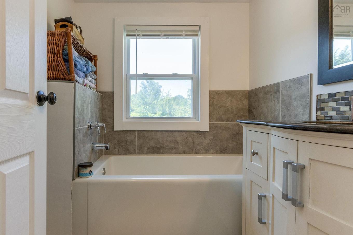 1215 Ridge Road, Wolfville, NS