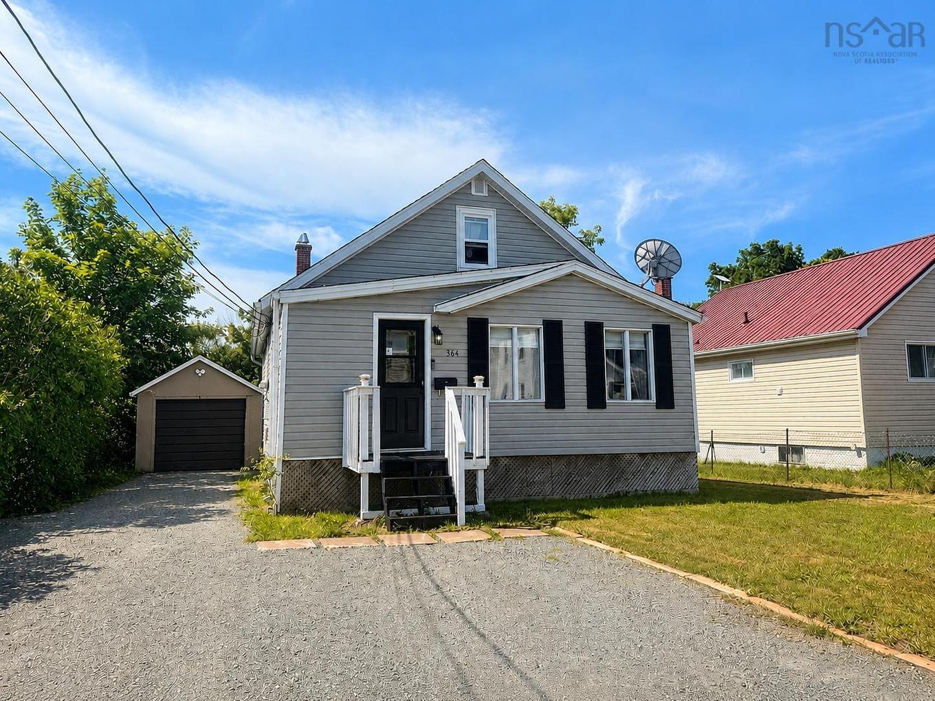 364 Queen Street, Truro, NS - Outdoor With Facade