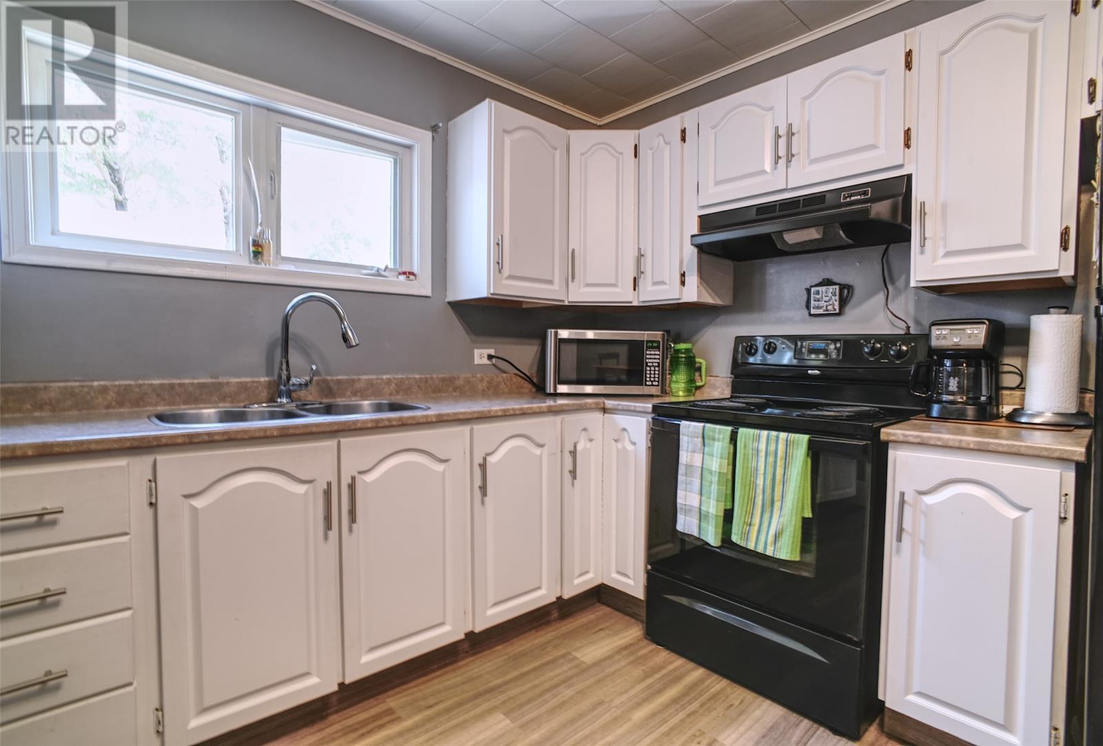 37 Main Road, Riverhead, NL - Indoor Photo Showing Kitchen With Double Sink