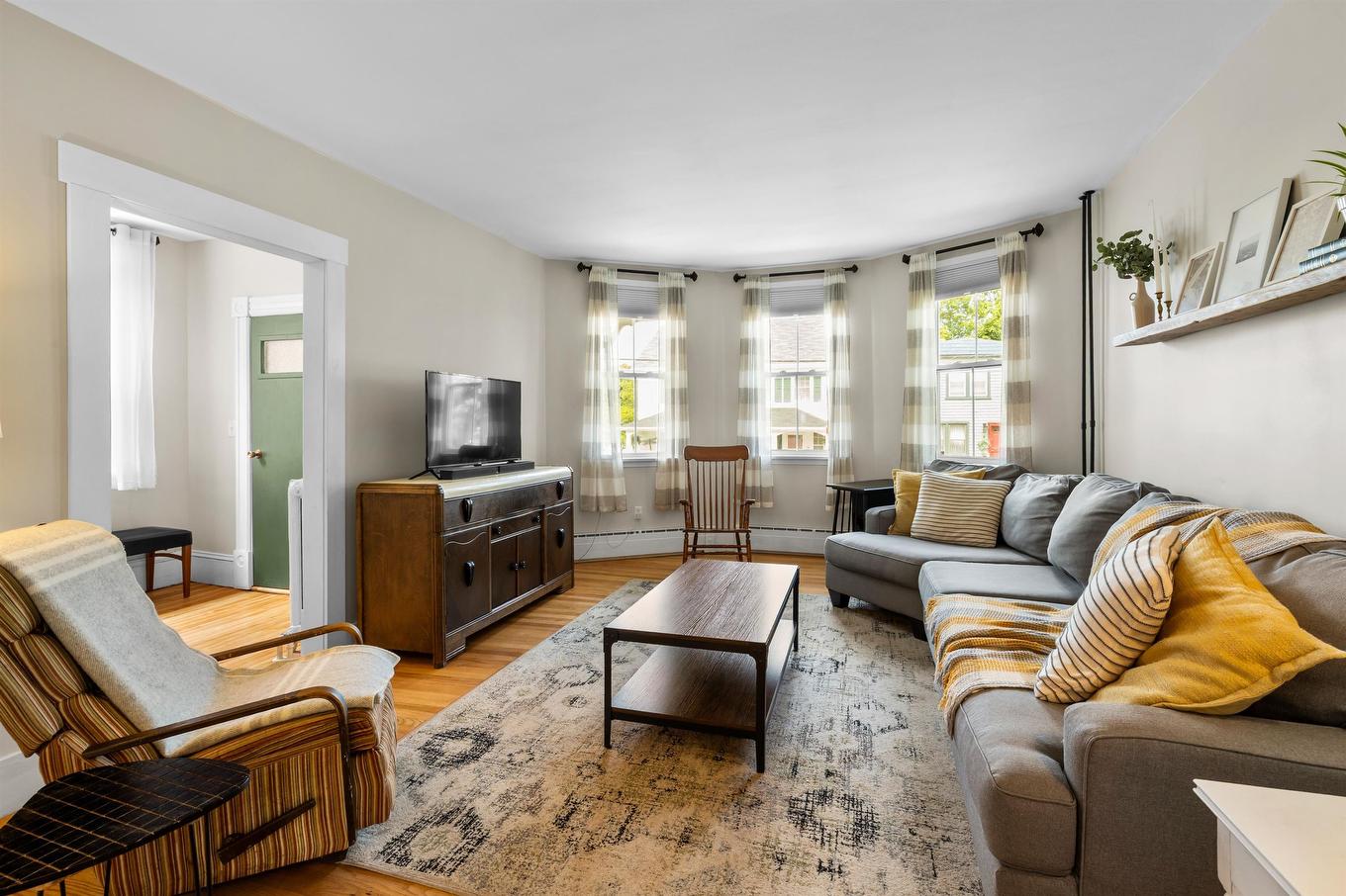 26 Euston Street, Charlottetown, PE - Indoor Photo Showing Living Room