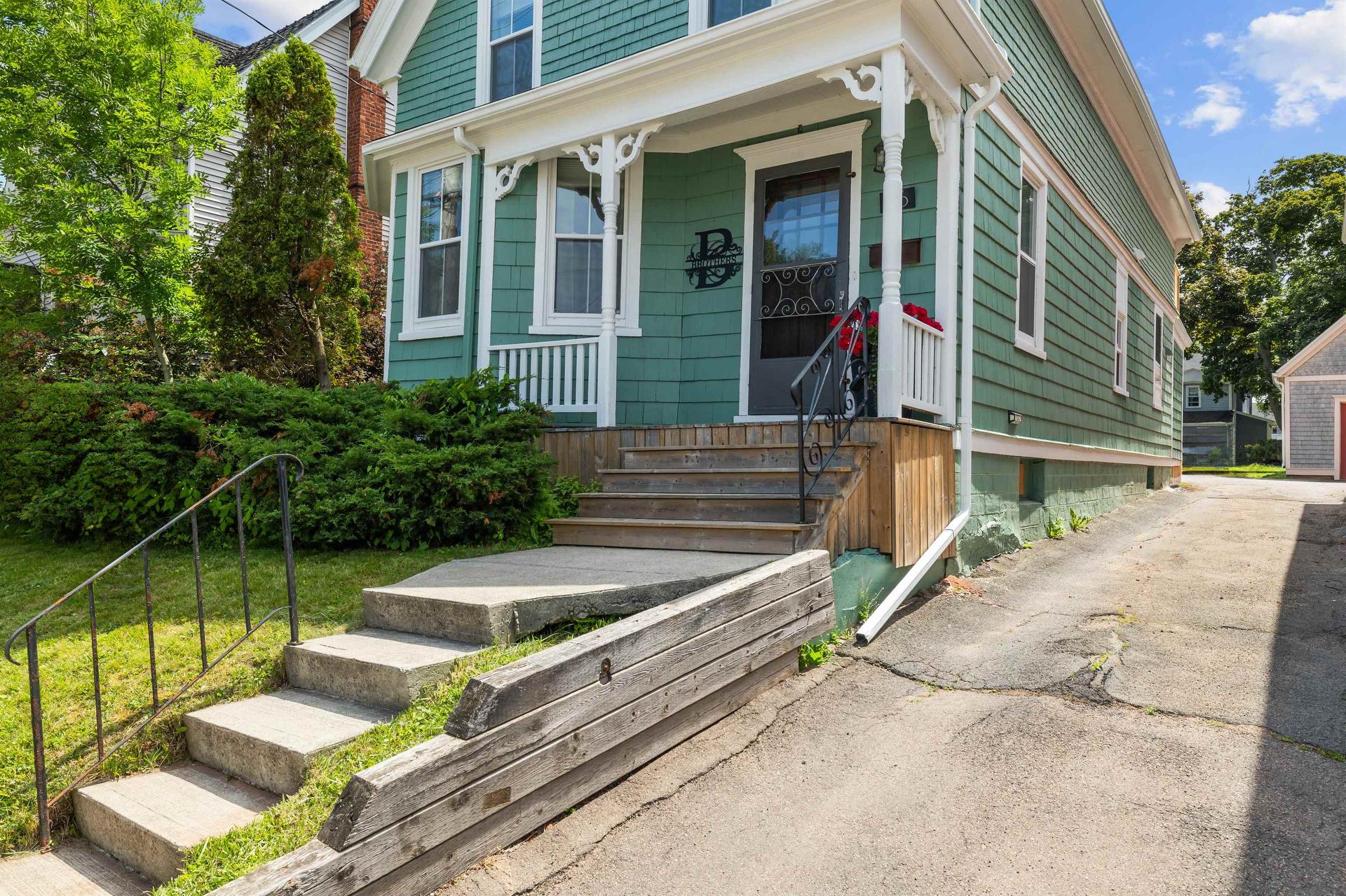 26 Euston Street, Charlottetown, PE - Outdoor With Deck Patio Veranda
